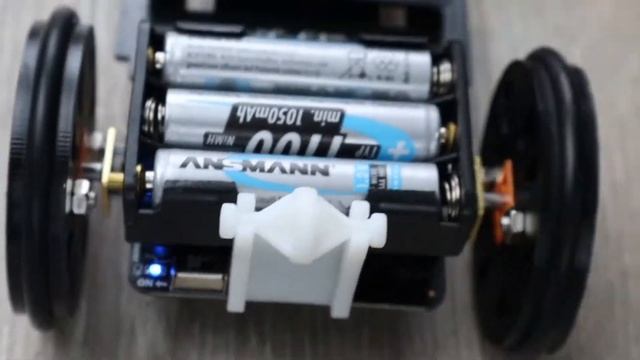 Unboxing, assembling and testing the Micro:bit car from Tinkergen, all in this video! смотреть онлайн