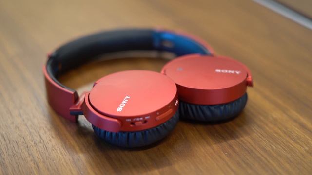 Viewer Request #2: Sony MDR-XB650BT - Better Build + Better Bass = Better? смотреть онлайн