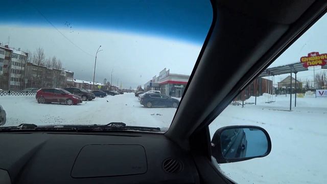 Дед приготовил картошку тушеную на курином бульоне. Снег идет. Новая куртка Ефиму. Делаю тушенку. смотреть онлайн