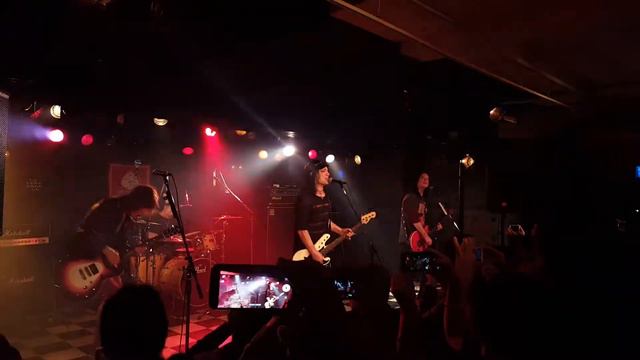 ALLEY CATS LV ｢2017“RISE”ROCK&ROLL!!｣ at OSAKA soma смотреть онлайн
