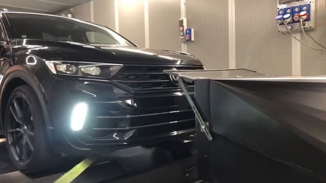 VW T-ROC R: IL MISSILE TERRA-ARIA CHE NON TI ASPETTI CON LA CENTRALINA AGGIUNTIVA POWERKING BT2! смотреть онлайн