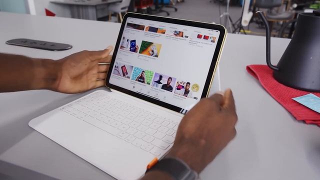 iPad 10th Gen - In-depth Review смотреть онлайн