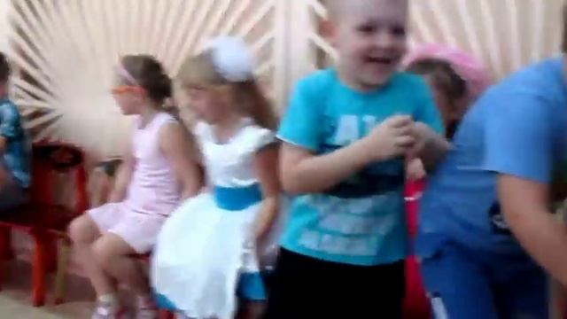 Осенний праздник 2015 "Подсолнушки" смотреть онлайн