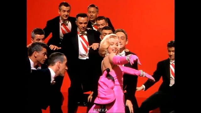 Marilyn Monroe in "Gentlemen Prefer Blondes" - "Diamonds Are A Girls Best Friend" смотреть онлайн