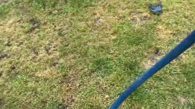 РЕМОНТ СТАРОГО ДАЧНОГО ДОМИКА СВОИМИ РУКАМИ/ВИТАЛЯ НАЧАЛ РЕМОНТ/А Я МОЮ БАССЕЙН/ ДАЧНАЯ ЖИЗНЬ смотреть онлайн