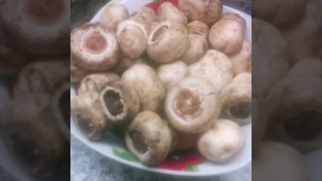куриные сердечки с грибами салат смотреть онлайн
