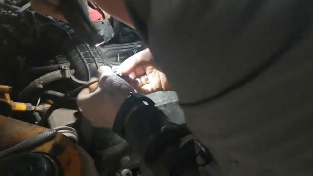 ВАЗ 2112 УЗНАЕМ ПОЧЕМУ УСТАЛ ТРУДЯГА смотреть онлайн