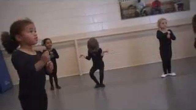 Балет штука сложная :)