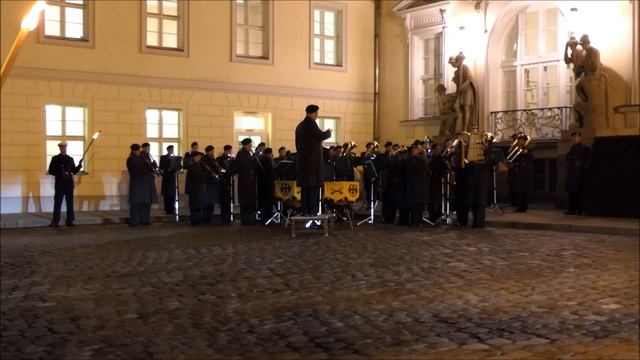 Fackelspalier - Staatsbankett Singapur - Schloss Bellevue