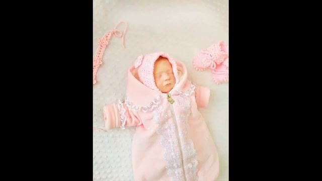 Комбинезон -Конверт для новорожденной. На выписку девочке. смотреть онлайн