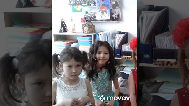 1 «Д» класс Поздравляет с 8 марта! смотреть онлайн