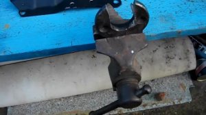 Ремонт офисного кресла ,как проще всего вытащить газлифт из пиастры