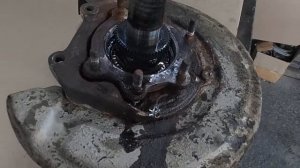 Замена подшипника  и сальников задней полуоси Nissan Patrol Y61