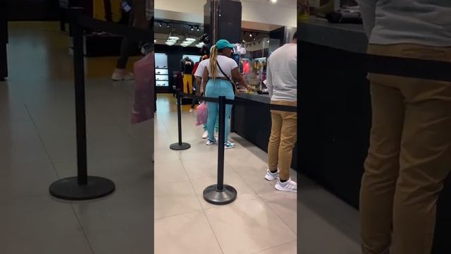 Как одеваются Американцы ! #shorts