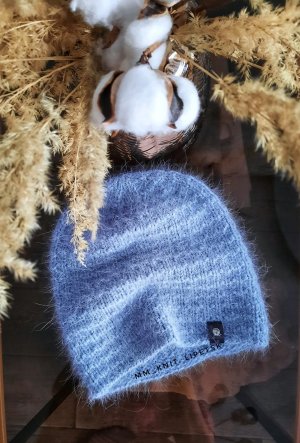 ?Весенняя пушистая шапка-бини из пуха норки .mp4