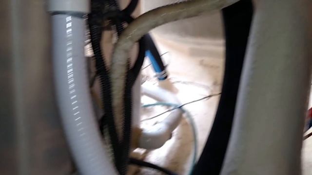 How to replace a manual head with an electric head on a sailboat. смотреть онлайн