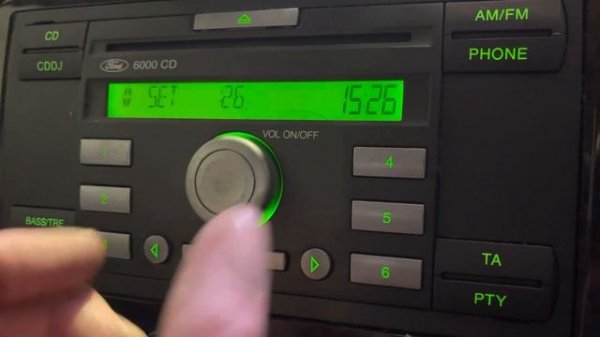 Ford Focus 6000 CD Clock Settings how to change the time and the date in the radio