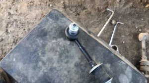 Как поменять задние стойки стабилизатора на автомобиле Hyundai Accent