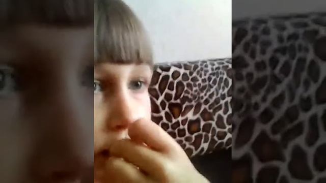 Моя сестра убежала из дома гулять подруга А меня оставил смотреть мультики смотреть онлайн