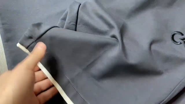 Обзор летнего костюма Calvin Klein в графитовом цвете от Gorilla Shop модный лук для жаркого сезона смотреть онлайн