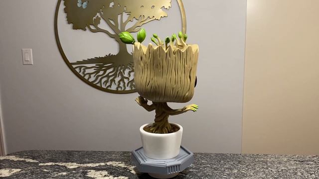 HE'S GARGANTUAN! 18 INCHES! Funko Pop! Marvel: Guardians of The Galaxy - Groot, Super Sized Figure смотреть онлайн