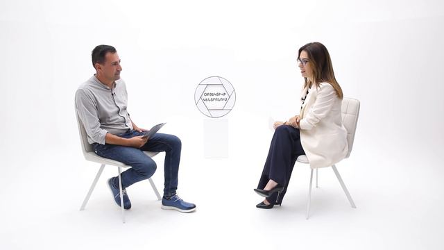 В центре объектива с Лусине Геворкян смотреть онлайн