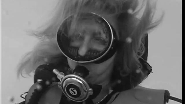 Susi Diving In Vintage Scuba Gear