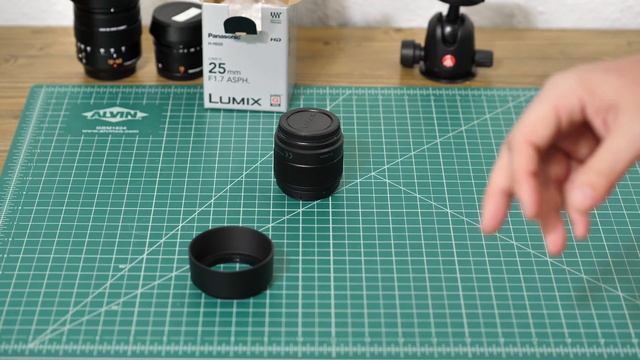Panasonic 25mm f1.7 Unboxing, First Impressions and Why You Should Have It! смотреть онлайн