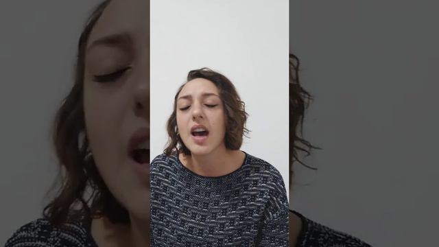 Sledgehammer- Rihanna ( cover by Lucia ) смотреть онлайн