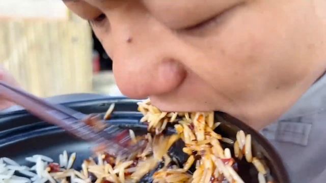 It’s really the same on the outside!丨Gourmet Blind Box丨Chili Sauce смотреть онлайн