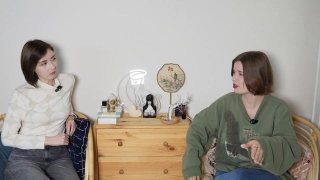 From Russia with Love | AIYA, Hong Kong! смотреть онлайн