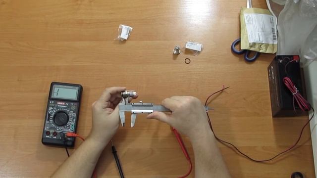 Распаковка. Кнопка с фиксацией и подсветкой, знак "сеть" смотреть онлайн