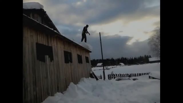 Парень прыгнул с высоты 8 метров сальтухой сломал ногу и остался жив смотреть онлайн