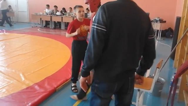 Ахметов Абай ушу-саньда ск Витязь 2 бой смотреть онлайн
