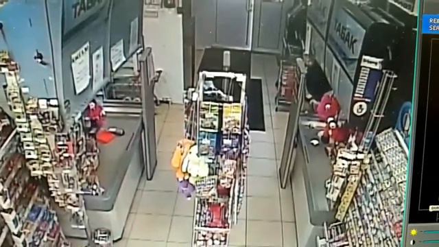 Как воруют магазине пирамида смотреть онлайн