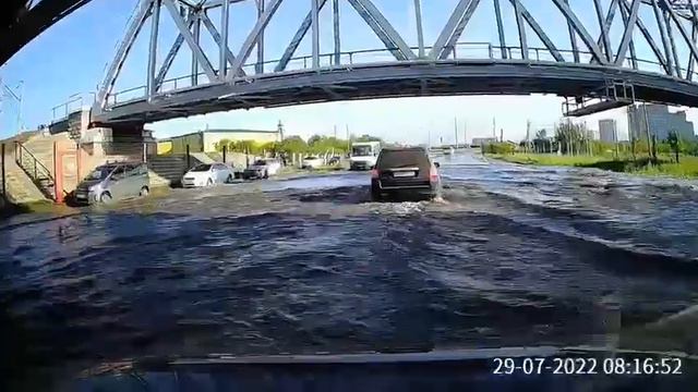 Читинка затопила набережную на Острове смотреть онлайн