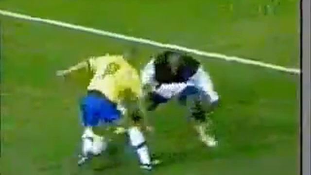 Zidane Vs Ronaldo Vs Ronaldinho