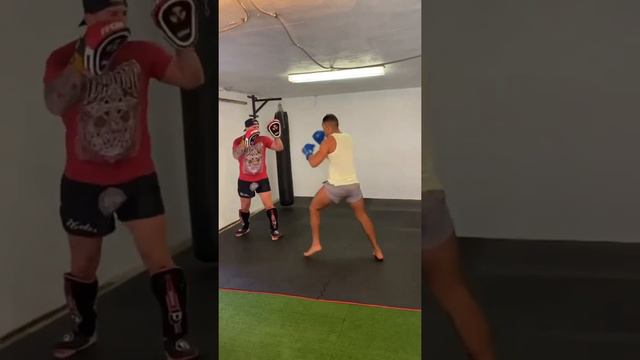 Training kickboxing-paos-team Plavis смотреть онлайн
