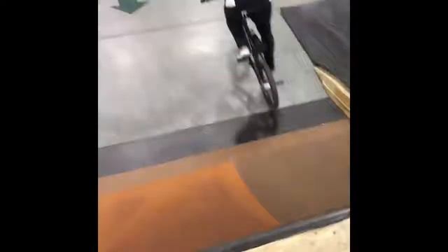 BMX Kostya Andreev Best Triscks Compilation смотреть онлайн