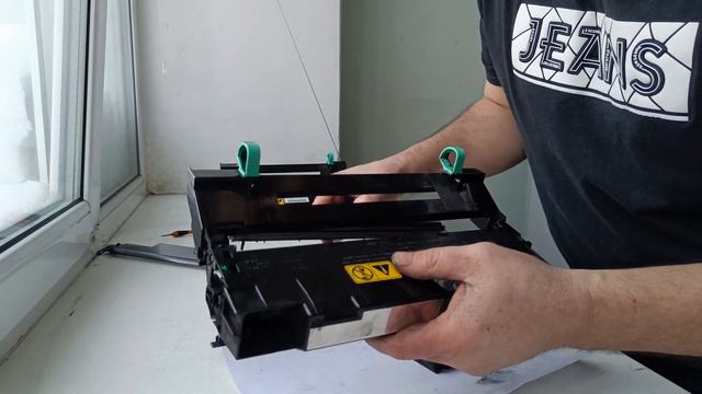 Чистка фотобарабана Kyocera ECOSYS M2535dn смотреть онлайн