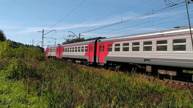 Электропоезд ЭД2Т-0043 станция Яхрома 12.08.2022 смотреть онлайн