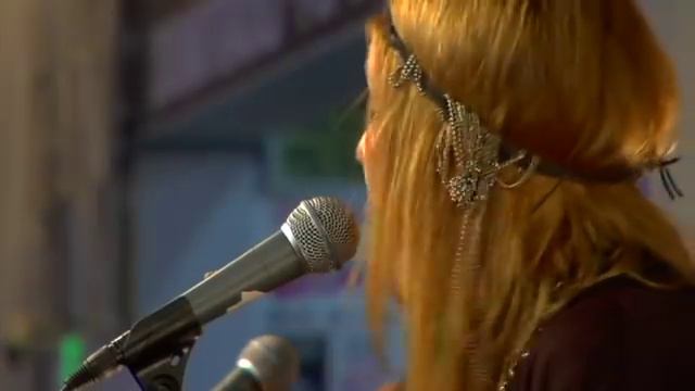 Lykke Li - I'm Good I'm Gone (Live At Amoeba)