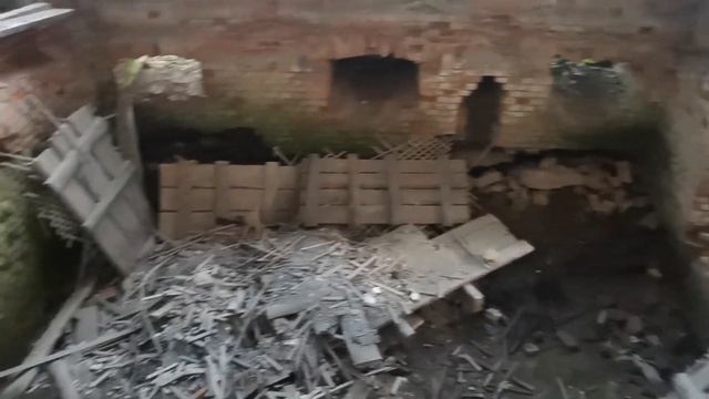 Заброшенная усадьба Повалишиных, затерявшаяся в Смоленских лесах смотреть онлайн