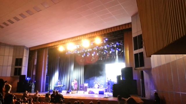 Музыканты из Киева подарили организаторам СНР футболку цвета украинского флага смотреть онлайн