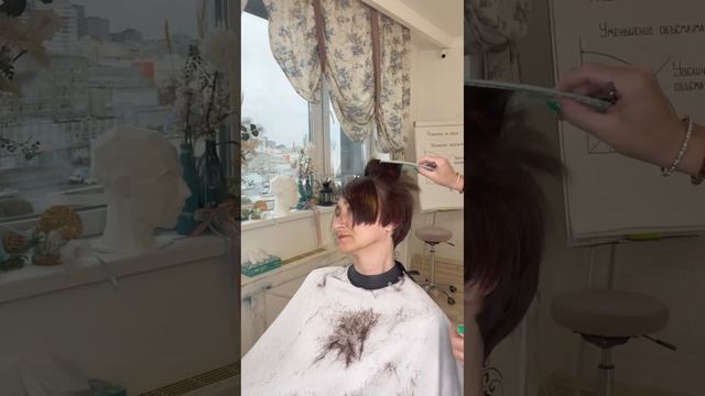 Стрижка без укладки #обучениеонлайн #обучениепарикмахеров #каре #точнаястрижка #стрижка #пикси смотреть онлайн