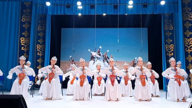 Ансамбль "Ақ бұлақ", Халық әні - "Япурай" (категория Junior/Folk номинацияcы) смотреть онлайн
