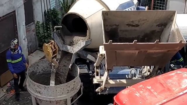 AS-2.6 самоходная бетономешалка с самозагрузкой для строительства дома на Филиппинах смотреть онлайн