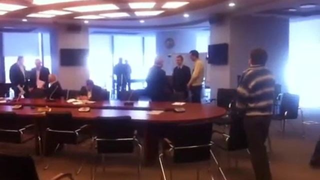 Перед совещанием