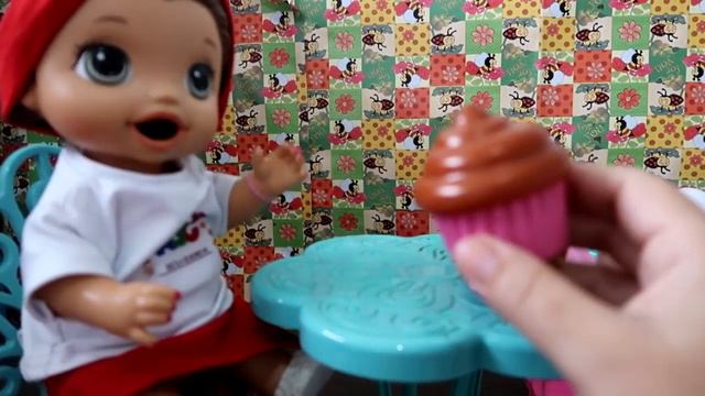 NÃO QUER IR PRA ESCOLA!!! ESTA COM MEDO BABY ALIVE AMANDINHA ESTÁ FAZENDO PIRRAÇA смотреть онлайн