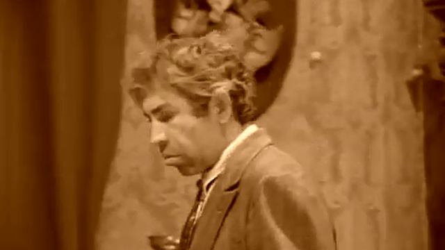 Что я, хуже людей? Что-то вы меня больно утесняете, папаша. Чего вы мне жить не даёте? смотреть онлайн